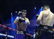 Dmitry Bivol Ubah Strategi Kalahkan Artur Beterbiev