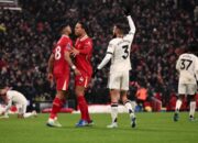 Virgil van Dijk Ngamuk ke Trent Alexander-Arnold usai Liverpool Ditahan MU